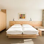 Hotel Hauser