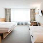 Hauser Hotel