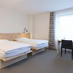 Hauser Hotel