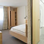 Hotel Hauser 3*