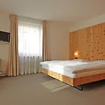 Hotel Hauser 3*