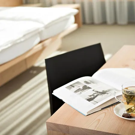 Hauser Hotel