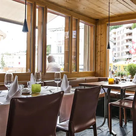 Hauser サンモリッツ