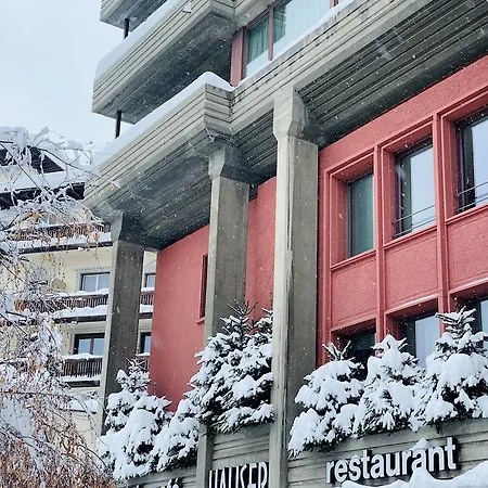 Готель Hauser 3*