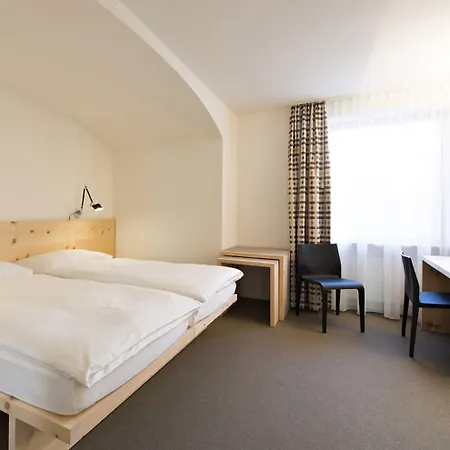 Hauser 3* Санкт-Моріц